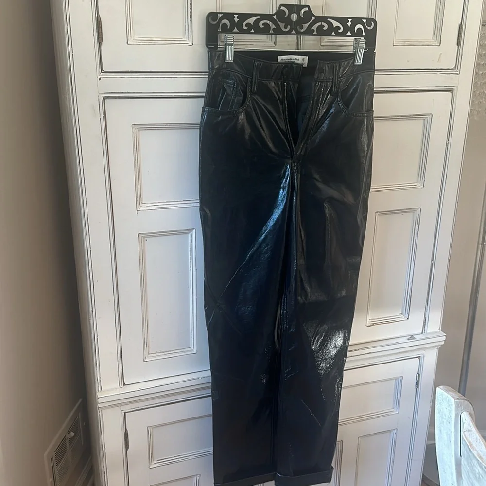 Abercrombie 90's straight vegan leather pants - Picture 3 of 7